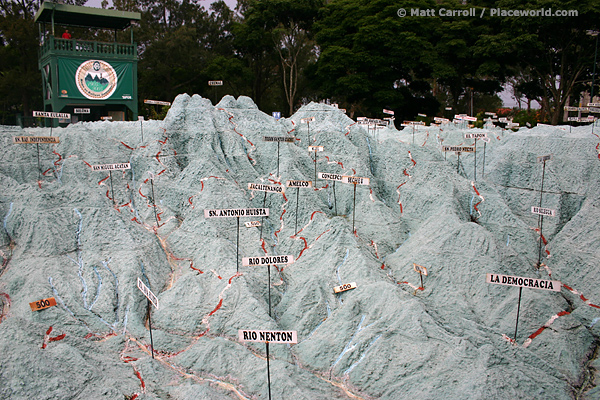 Relief Map of Guatemala in the capital - Mapa en Relieve