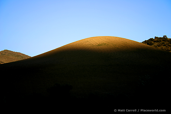 afternoon sun illuminating a hilltop in Andalucía